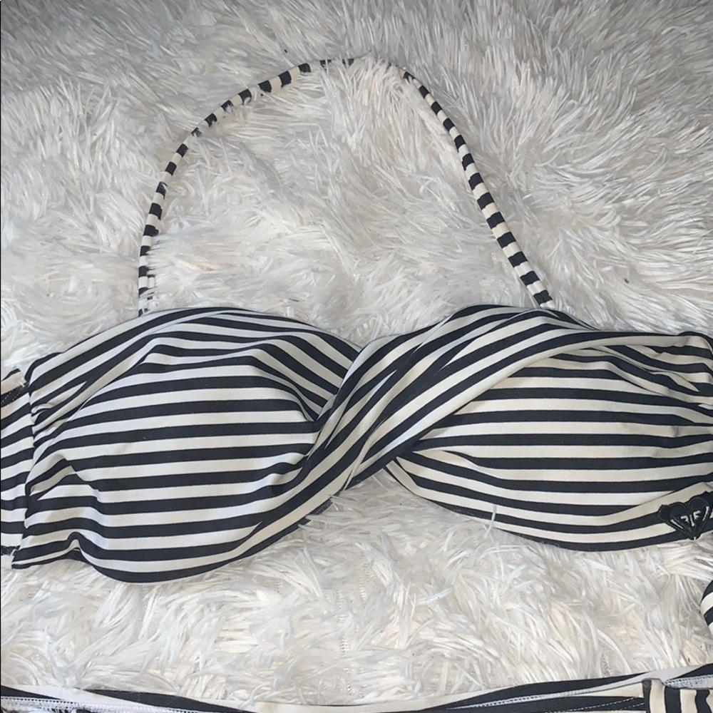Striped Bikini TOP - Picture 2 of 3